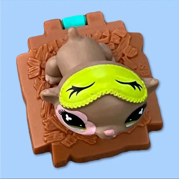 Littlest Pet Shop Brown Hamster 2008 McDonald's Happy Meal Toy - Picture 2 of 4